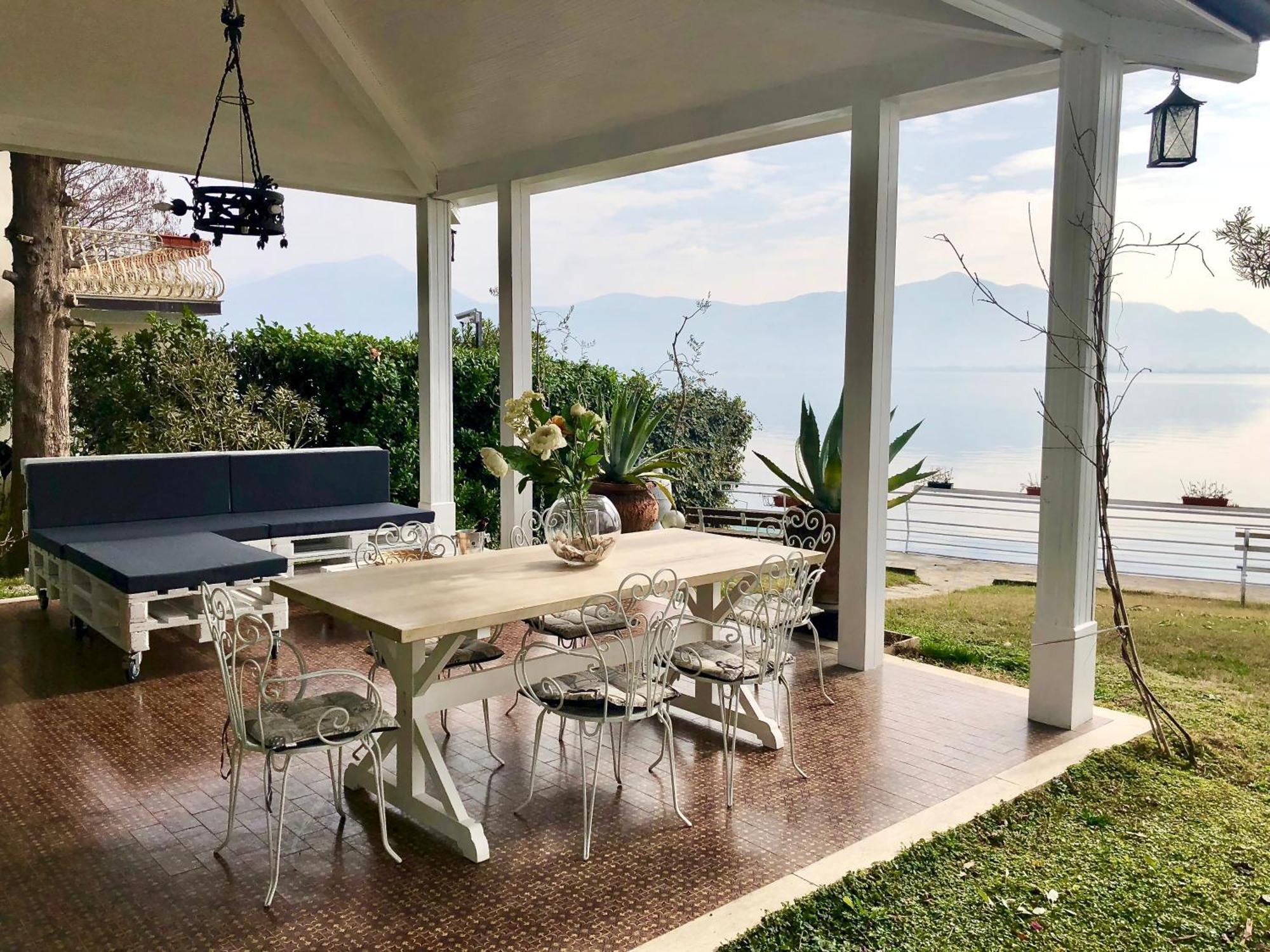 Villa Anastasye Your Lakefront Vacation Rental Predore Zewnętrze zdjęcie