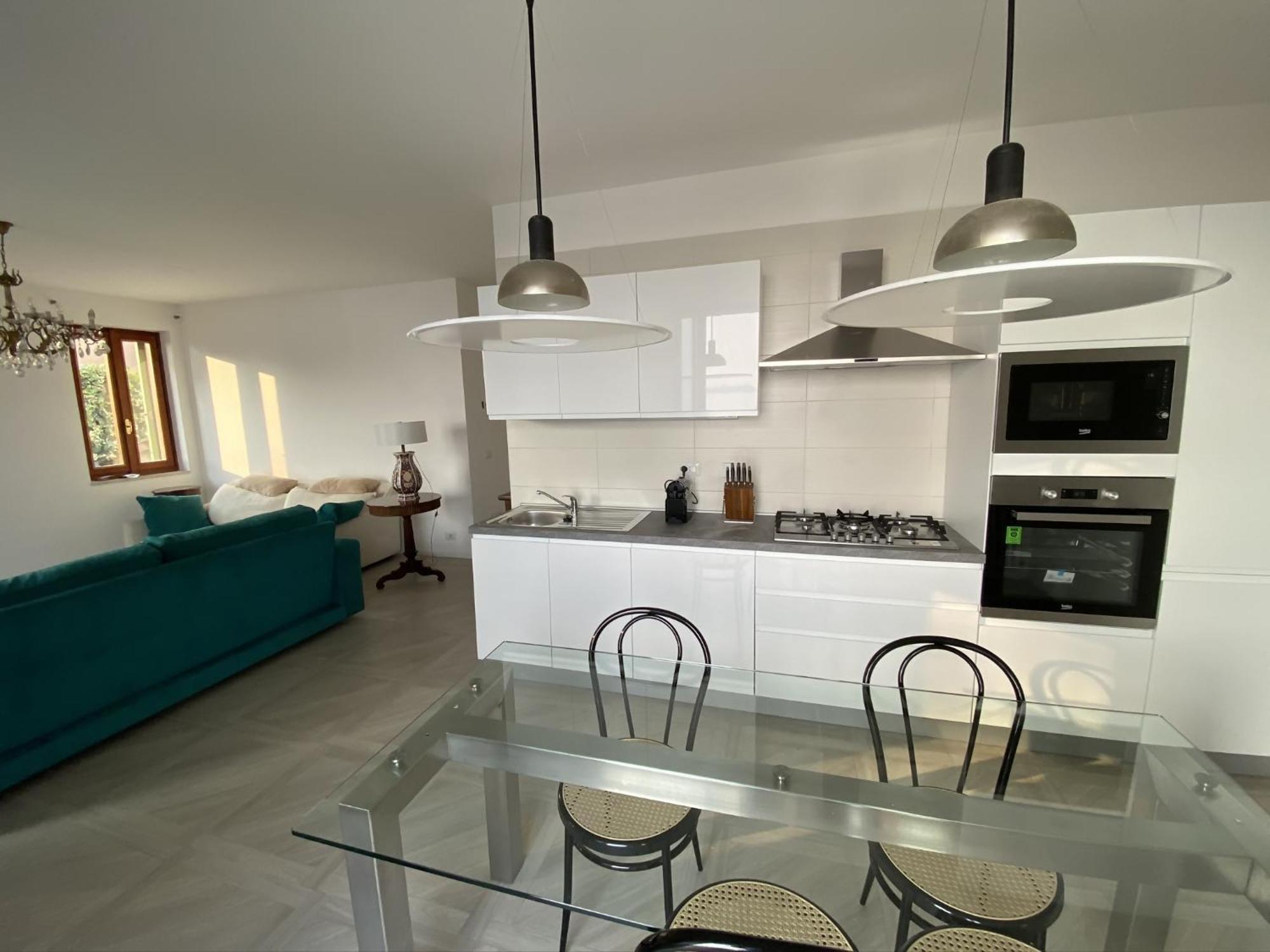 Villa Anastasye Your Lakefront Vacation Rental Predore Zewnętrze zdjęcie