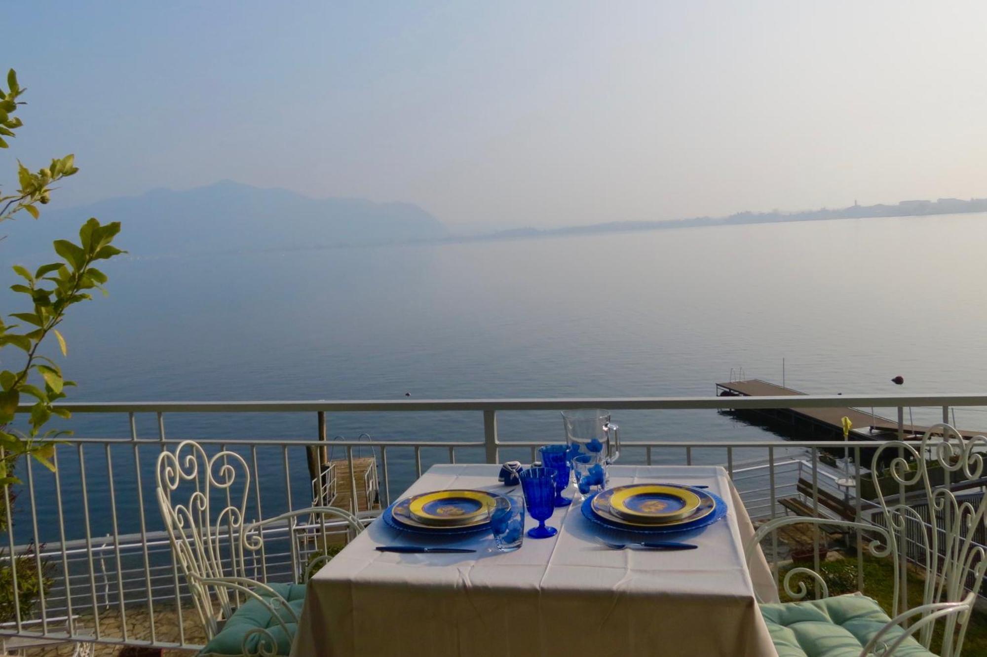 Villa Anastasye Your Lakefront Vacation Rental Predore Zewnętrze zdjęcie