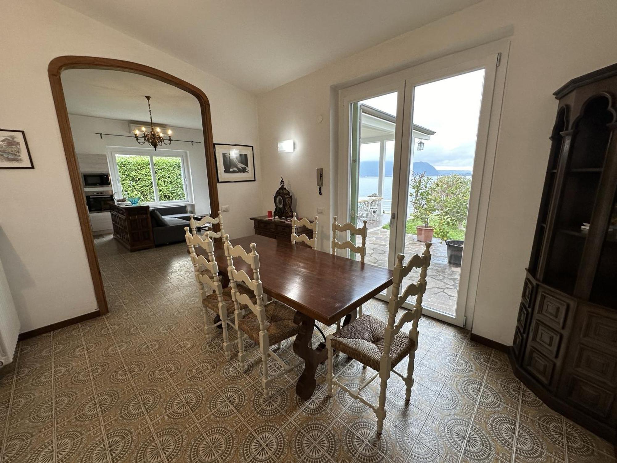 Villa Anastasye Your Lakefront Vacation Rental Predore Zewnętrze zdjęcie