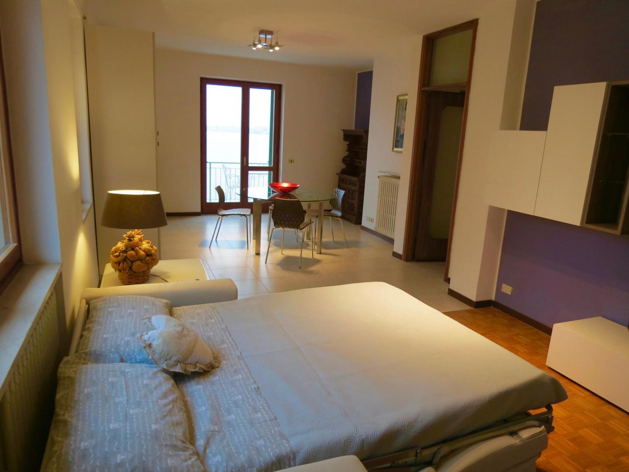 Villa Anastasye Your Lakefront Vacation Rental Predore Pokój zdjęcie
